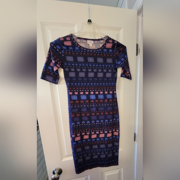 NWT Lularoe Julia Form Fitting Midi in Blue & Pink Squares Print Dress S - Picture 1 of 7